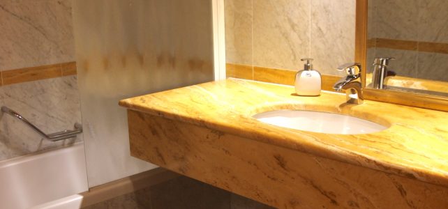 Bathroom Ap 6